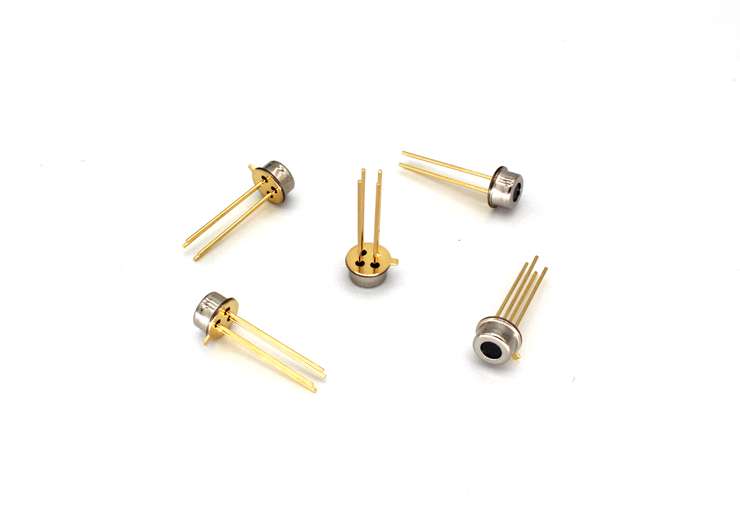 The XTP-T450 thermopile infrared sensor is used for non-contact temperature measurement. The product is made of infrared filter, thermopile sensor and other components, which are packaged by TO-46 metal, which has high reliability and high sensitivity.